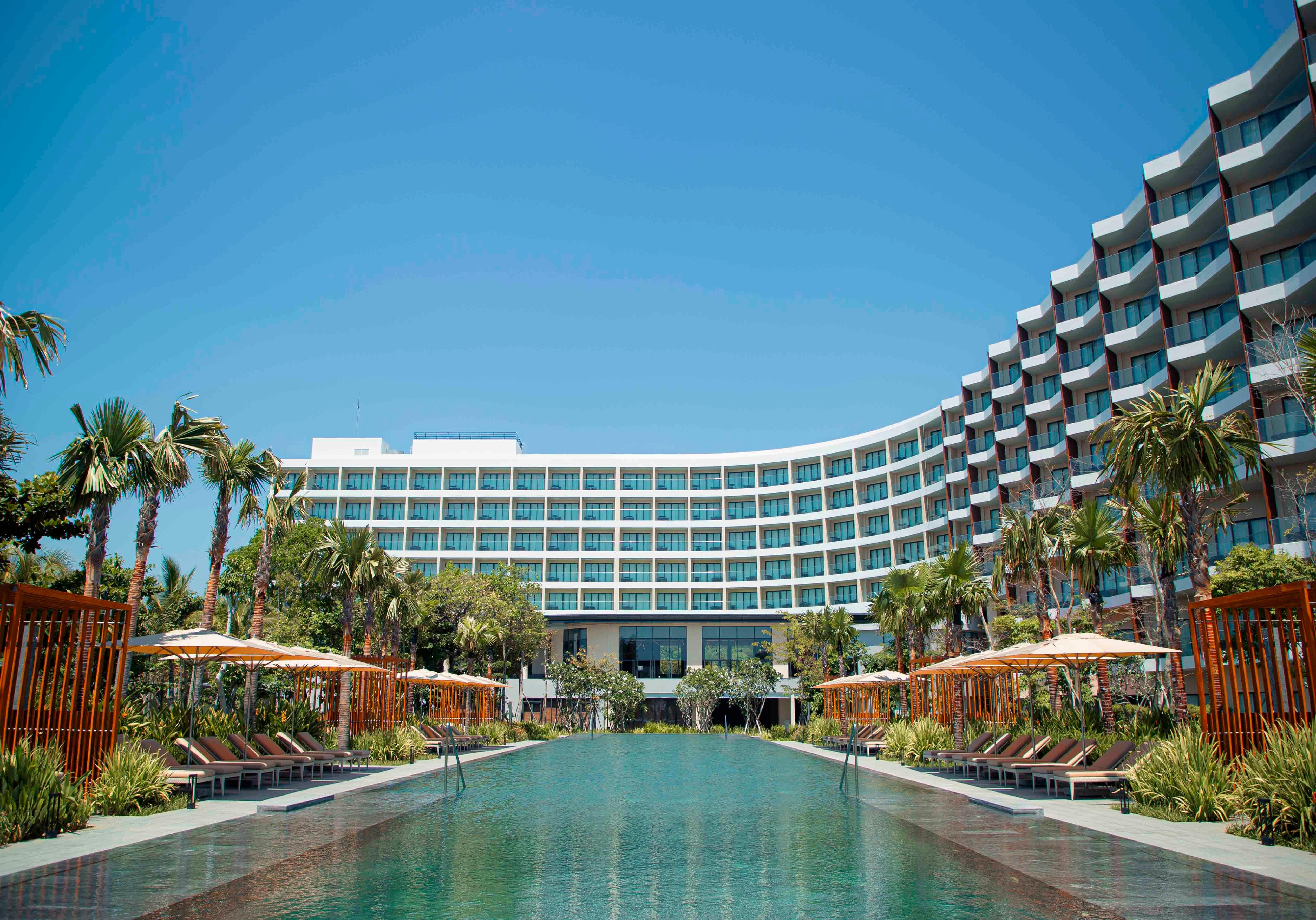Crowne Plaza Phu Quoc Starbay By Ihg Hotel Exterior photo