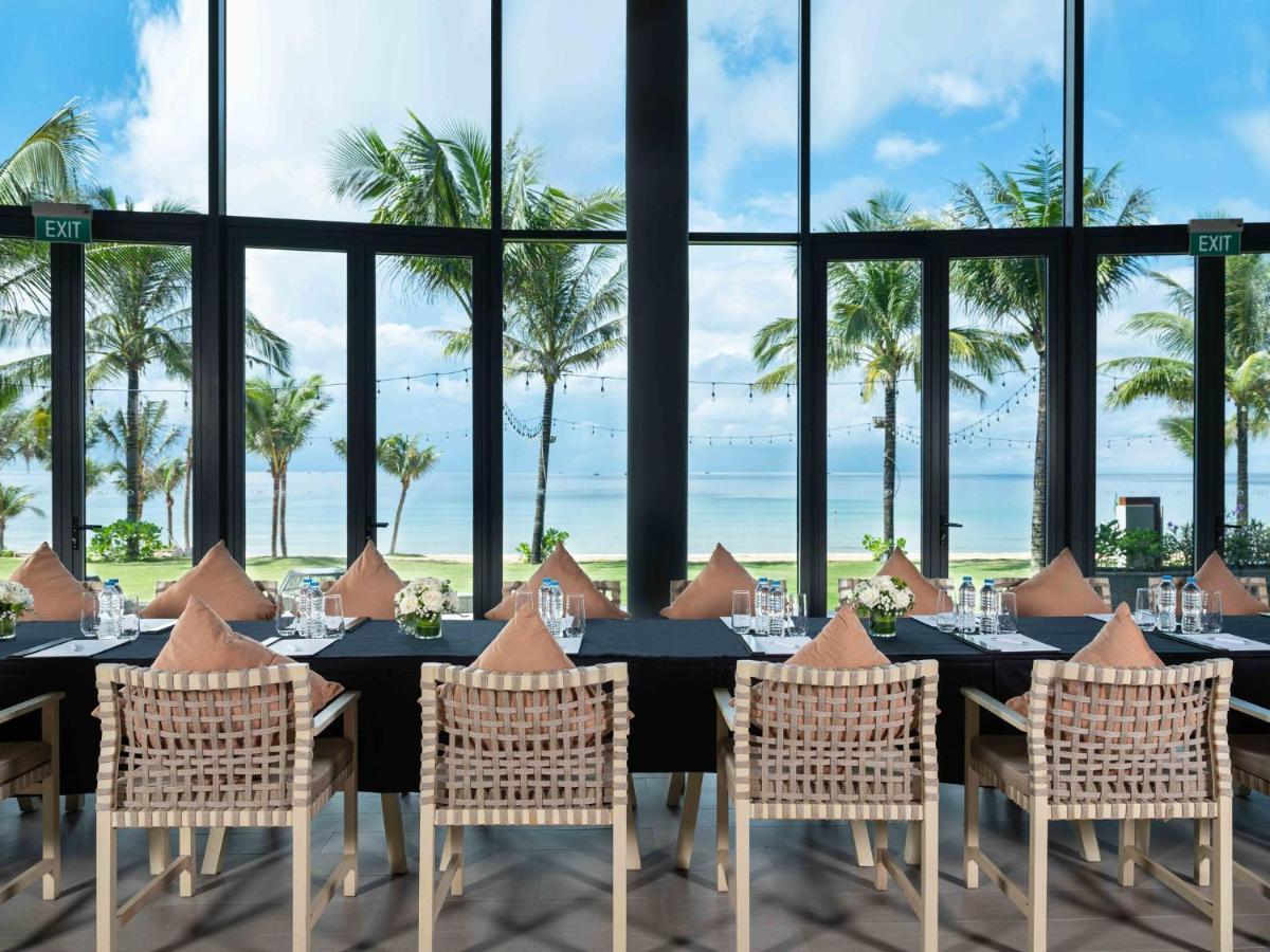 Crowne Plaza Phu Quoc Starbay By Ihg Hotel Exterior photo