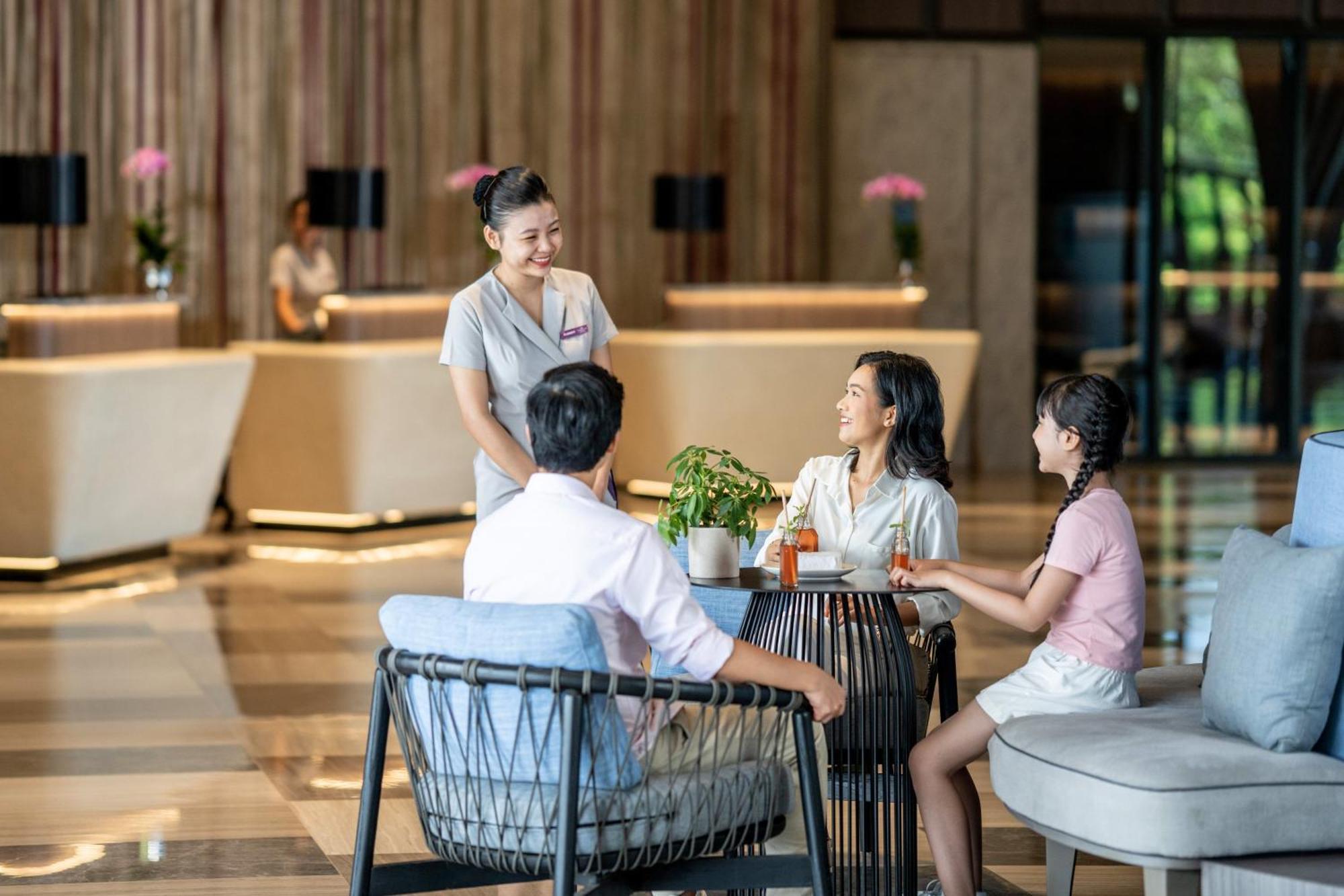 Crowne Plaza Phu Quoc Starbay By Ihg Hotel Exterior photo