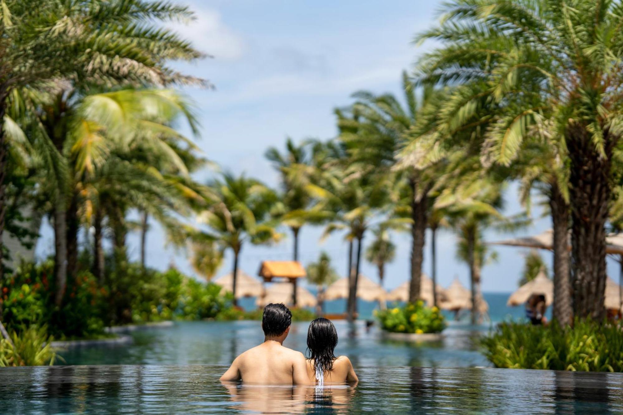 Crowne Plaza Phu Quoc Starbay By Ihg Hotel Exterior photo